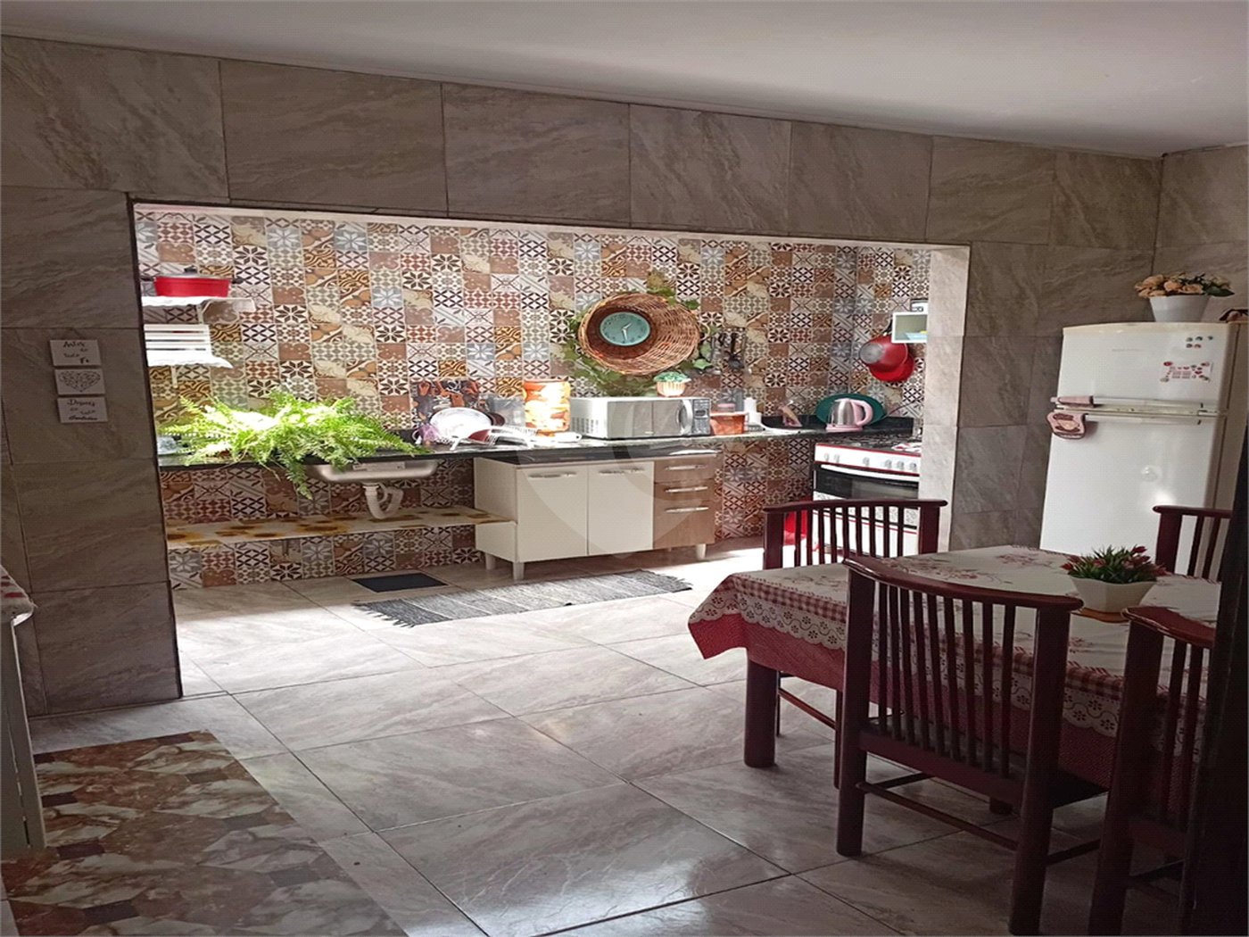 Casa térrea com 125,00 m² .