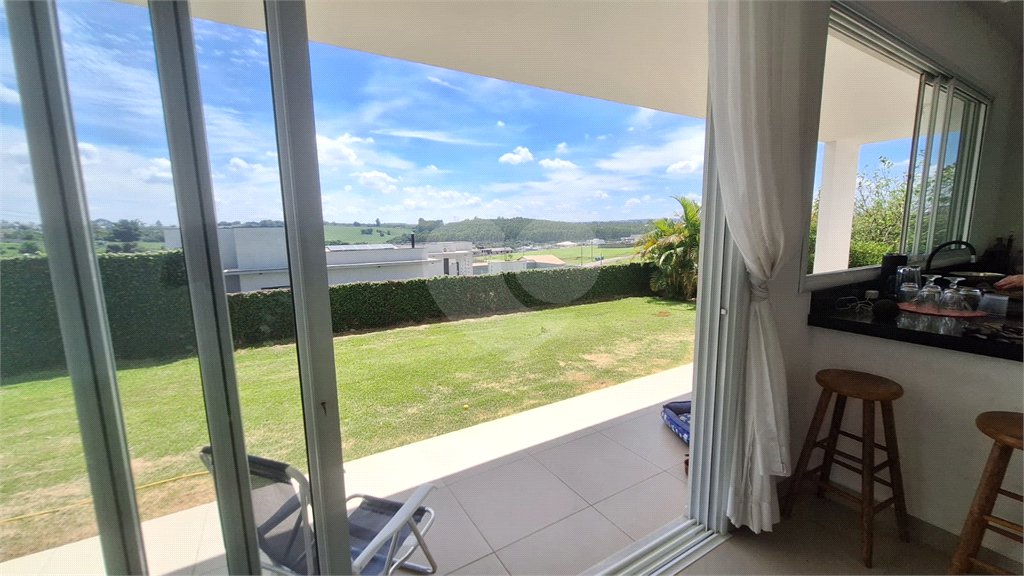 Casa à venda com 4 quartos, sendo 3 suítes,  no condomínio Fazenda Alta Vista, Salto de Pirapora - SP