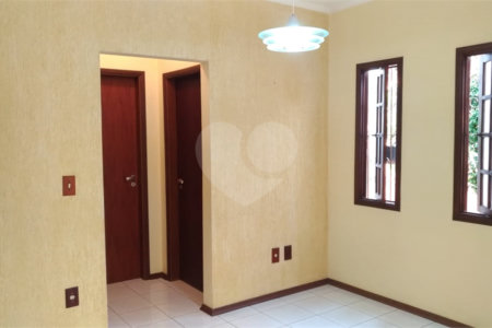 Casa à venda ou para alugar com 2 quartos, sendo 1 suíte, em Jardim do Lago, Atibaia, SP