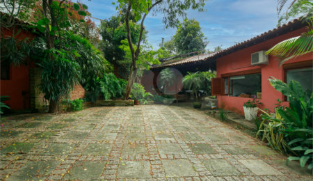 Casa Térrea à venda com 3 quartos, sendo 1 suíte, em Jardim Petrópolis, São Paulo, SP