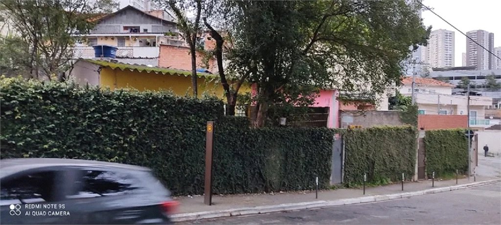 Casa à venda com 3 quartos em Jardim das Palmas, São Paulo, SP