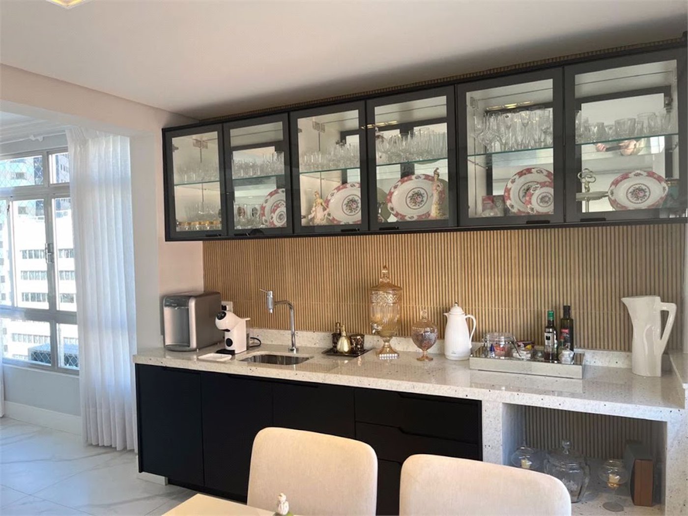 Apartamento Residencial à venda, Gonzaga, Santos - AP0199.