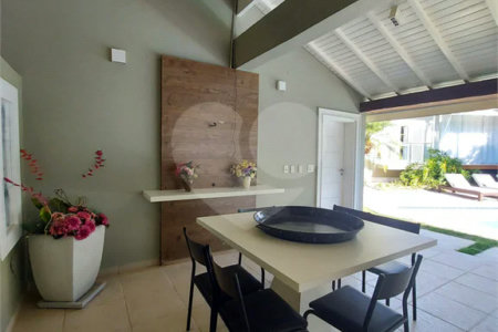 Casa para Locação no Condomínio Vista Alegre Café em Vinhedo/SP