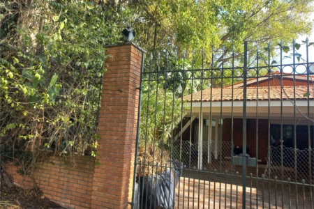 Casa à venda com 3 quartos, sendo 2 suítes,  em Morumbi, São Paulo, SP
