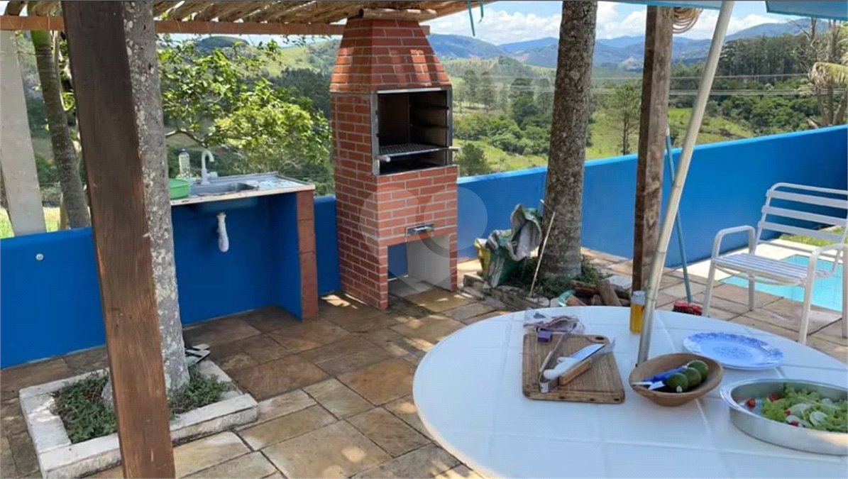 Sítio à venda com 6 quartos, sendo 5 suítes, em Dos Mimis, Piracaia, SP