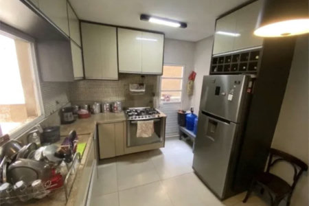 Sobrado à venda com 5 quartos em Santa Maria, Osasco, SP