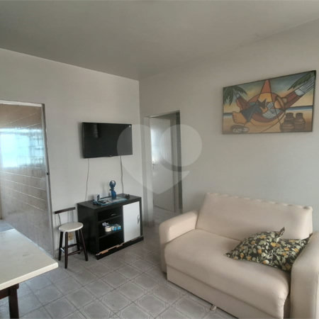 Apartamento à venda com 1 quarto no Centro, Mongaguá, SP