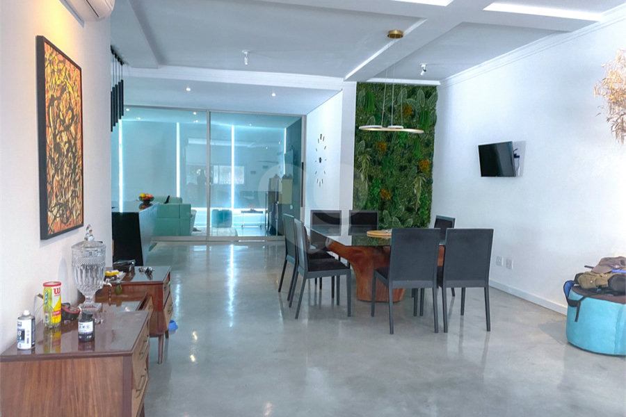 Casa à venda com 5 suítes no condomínio Suíça da Cantareira, Mairiporã - SP