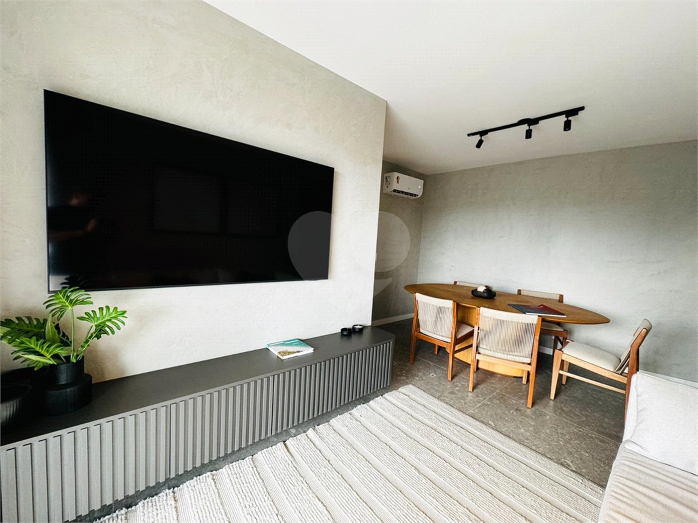Apartamento à venda com 3 quartos em Vila Cordeiro, São Paulo, SP
