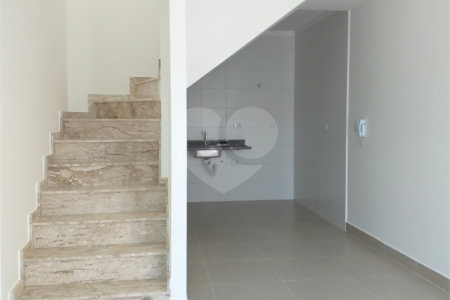 Casa à venda com 2 suítes no condomínio martinha, São Paulo - SP