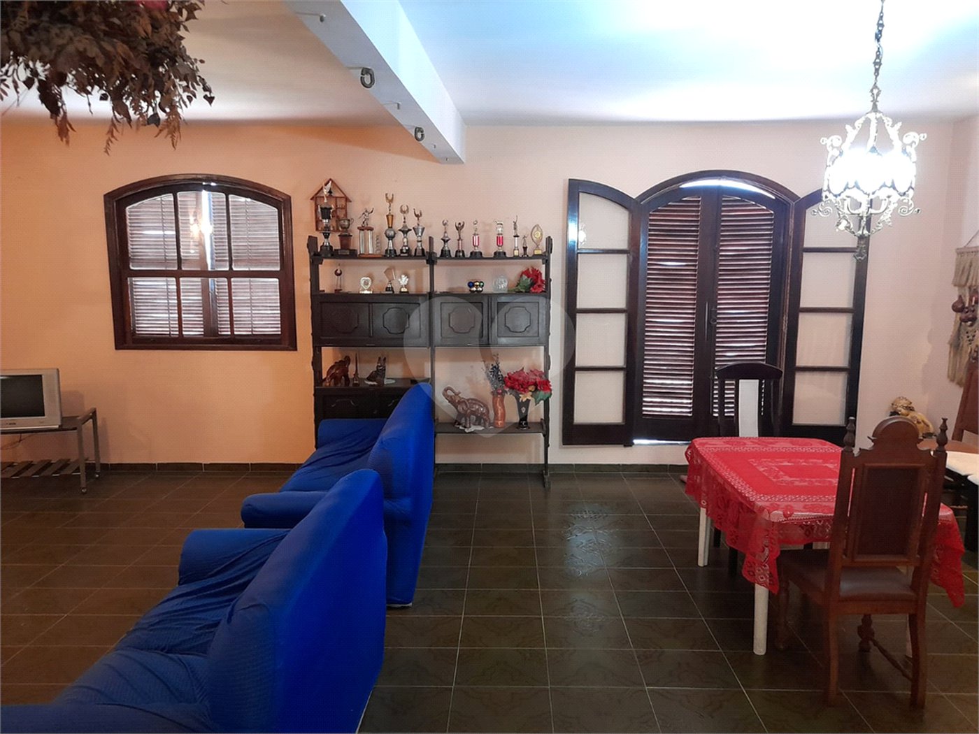 Casa à venda com 5 quartos, sendo 1 suíte, em Chácaras Bom Tempo, Franco da Rocha, SP