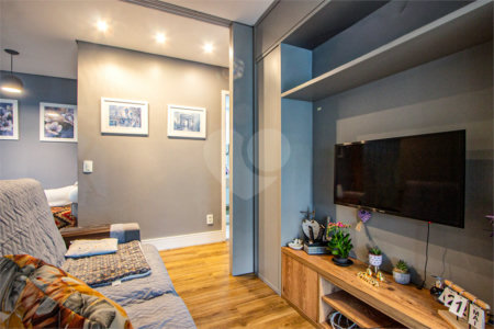 Apartamento à venda com 2 quartos, sendo 1 suíte,  em Jardim das Acácias, São Paulo, SP