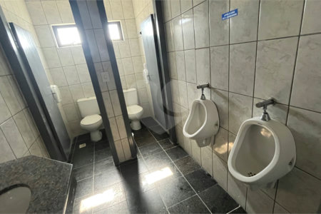 Salão Comercial para alugar em Vila Thais, Atibaia, SP