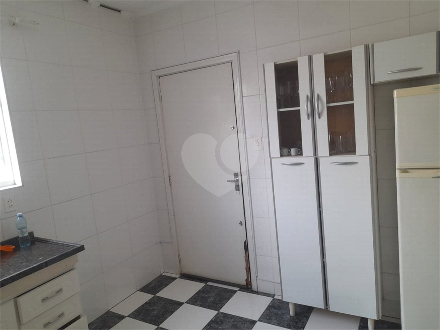 Apartamento à venda com 3 quartos, sendo 1 suíte, no Centro, Serra Negra, SP