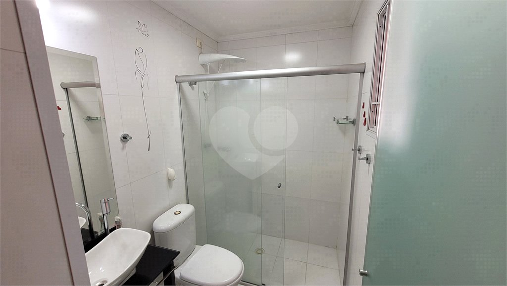 Sobrado à venda com 3 quartos, sendo 1 suíte, em Vila Romana, São Paulo, SP