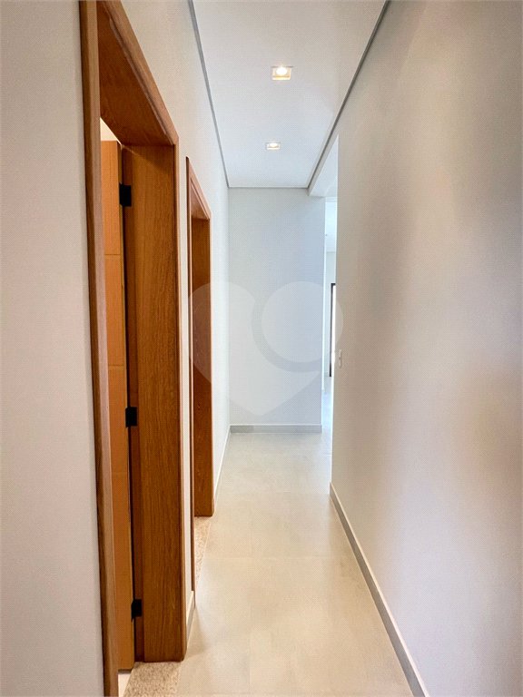 Casa à venda com 3 quartos, sendo 1 suíte, no condomínio Horto Florestal Iii, Sorocaba - SP