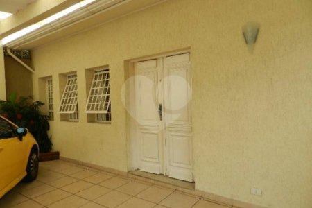 Casa de Vila à venda com 3 quartos, sendo 1 suíte, em Brooklin Novo, São Paulo, SP