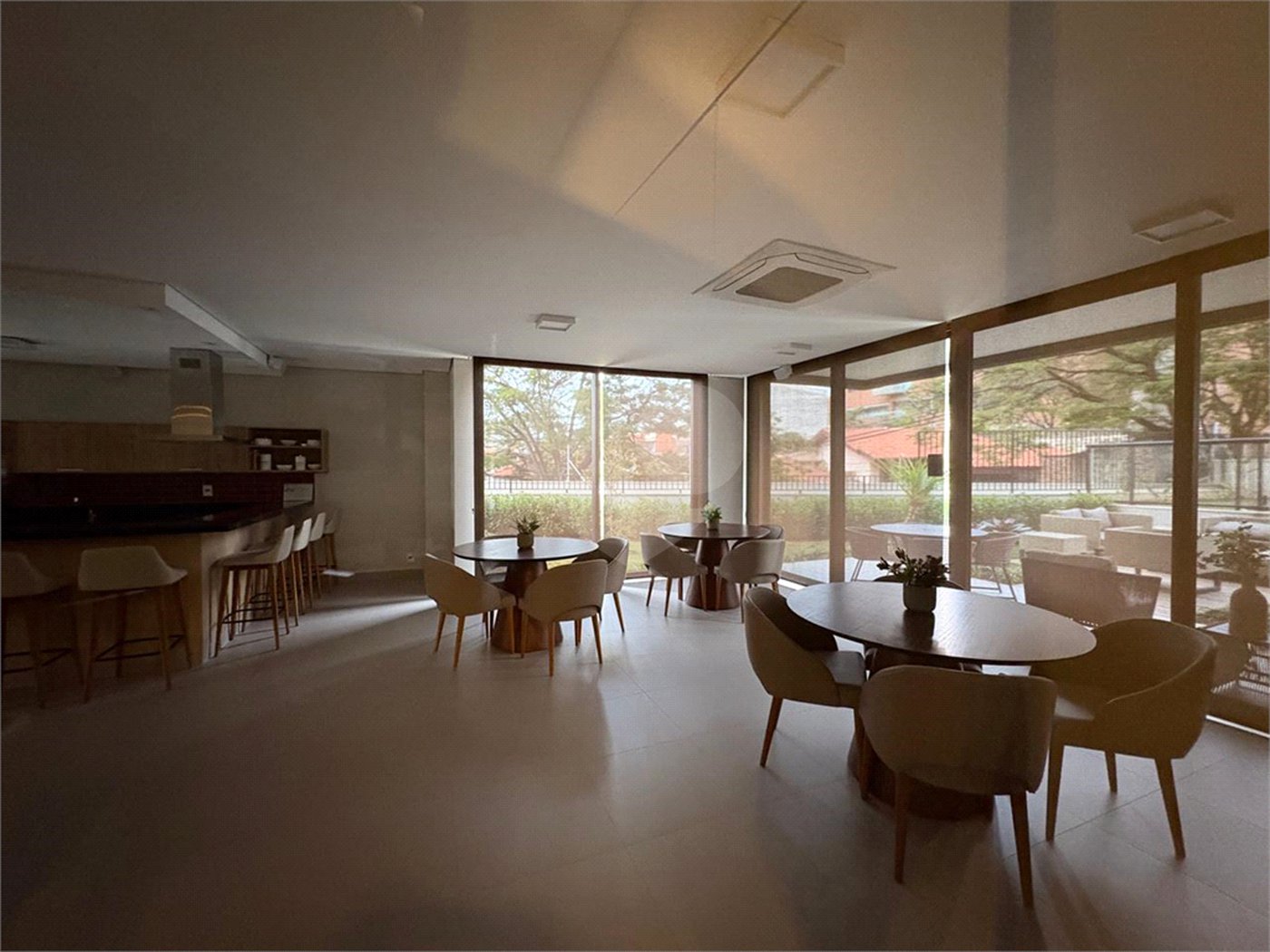 Apartamento à venda com 3 quartos, sendo 1 suíte,  em Jardim Faculdade, Sorocaba, SP