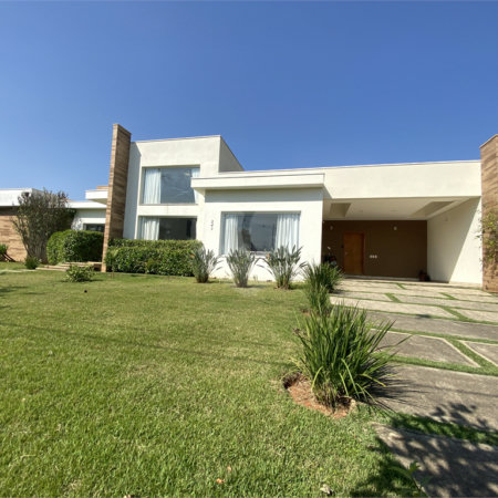 Casa à venda com 6 quartos, sendo 5 suítes, no condomínio Monte Belo, Salto - SP