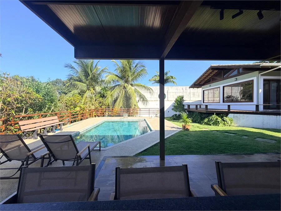 Casa à venda com 4 suítes em Ferradura, Armação dos Búzios, RJ