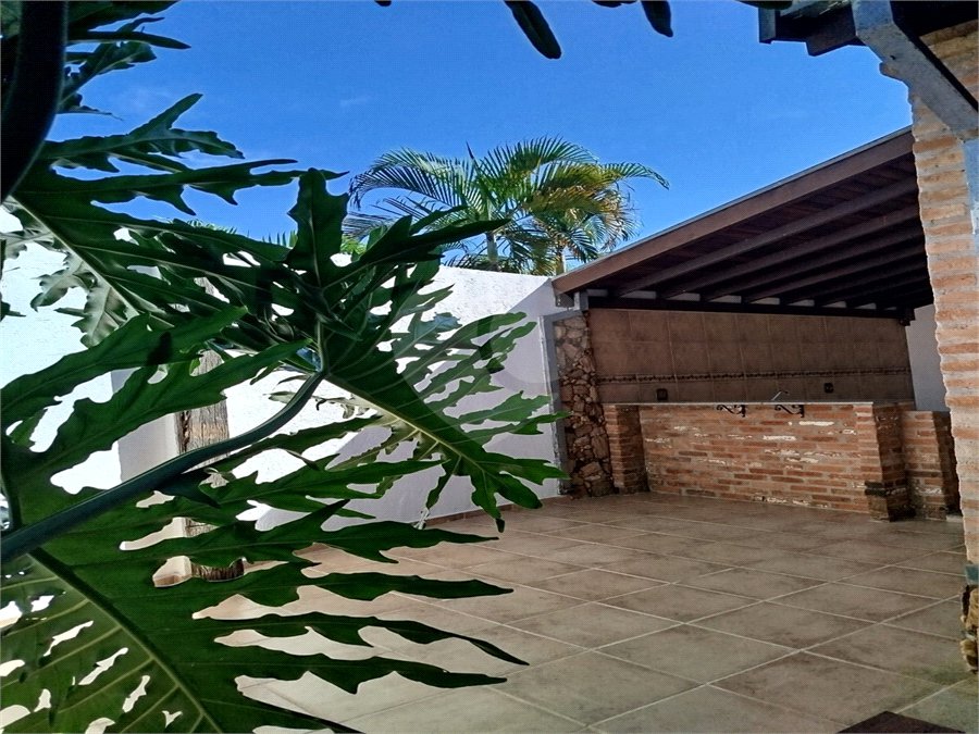 Sobrado à venda em Araras – Santa Olivia II 3 dormitórios 1 suíte