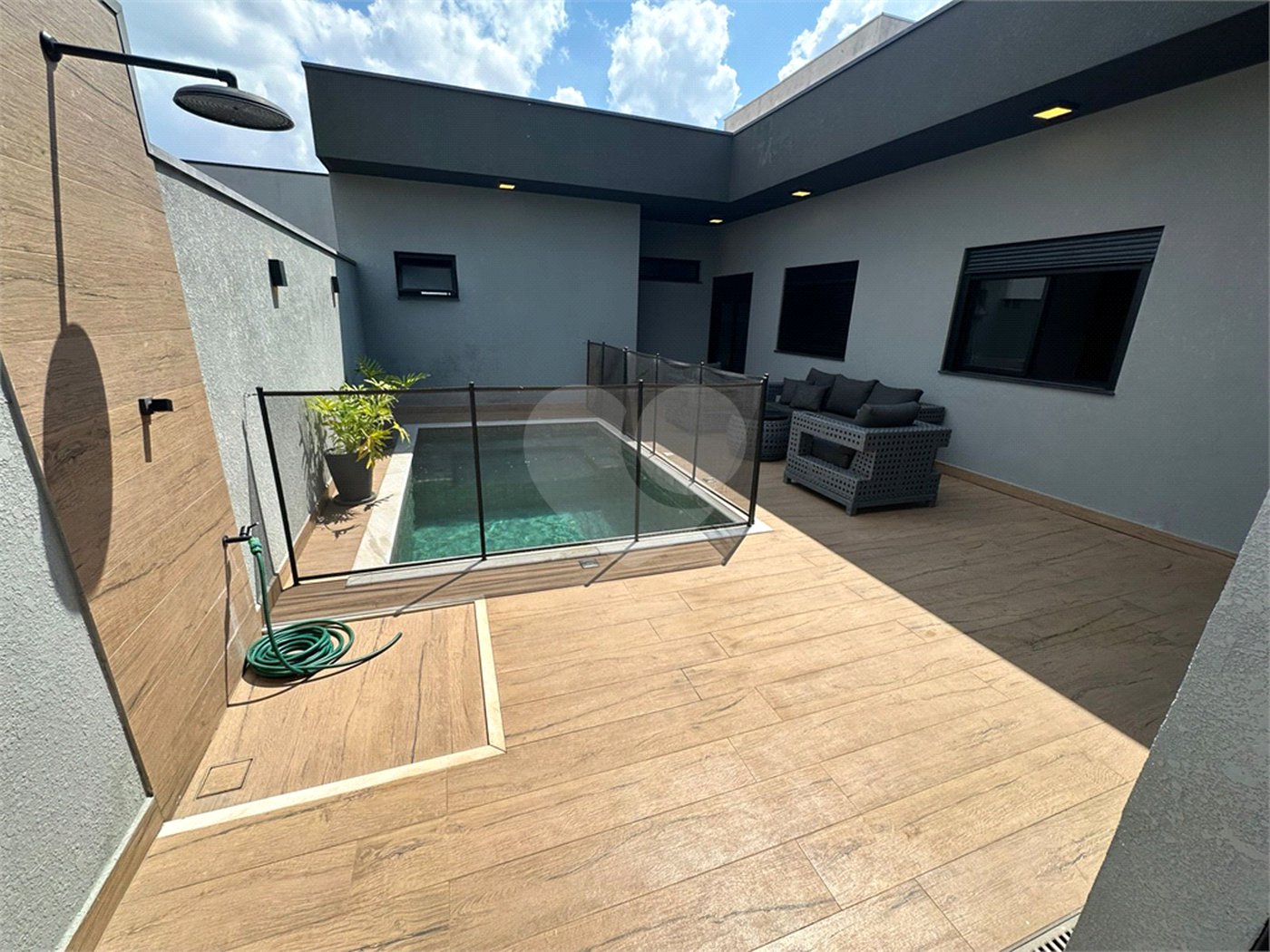 Casa à venda com 3 quartos, sendo 1 suíte, no condomínio Residencial Evidências, Indaiatuba - SP
