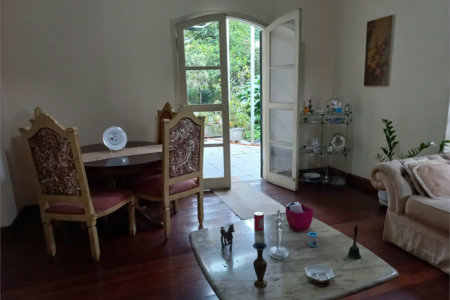 Sobrado à venda ou para alugar com 4 suítes em Butantã, São Paulo, SP