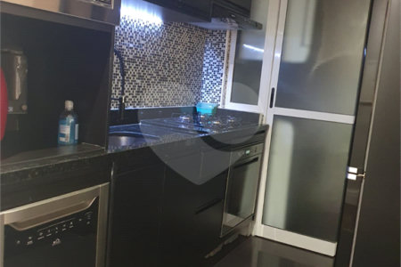 Apartamento à venda com 3 quartos, sendo 1 suíte,  em Mooca, São Paulo, SP