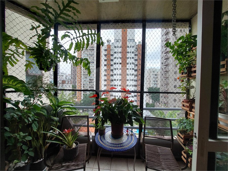 Apartamento à venda com 3 quartos, sendo 1 suíte, em Real Parque, São Paulo, SP
