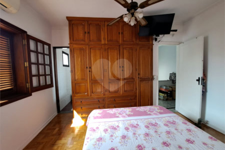 Sobrado à venda com 3 quartos, sendo 1 suíte, em Vila Gomes Cardim, São Paulo, SP