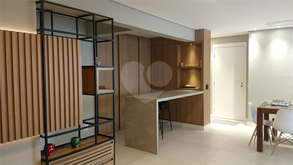 Apartamento à venda com 3 suítes em Jardim Caboré, São Paulo, SP