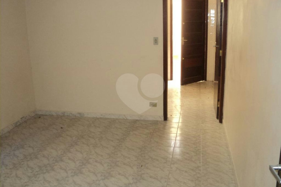 Sobrado à venda com 3 quartos, sendo 1 suíte, em Vila Nova Mazzei, São Paulo, SP