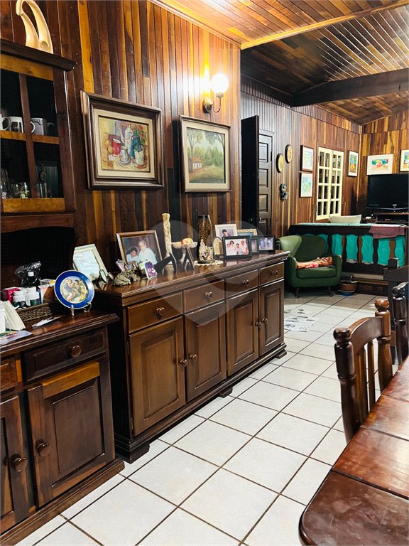 Chácara à venda com 2 quartos, sendo 1 suíte, no Centro, Araçariguama, SP