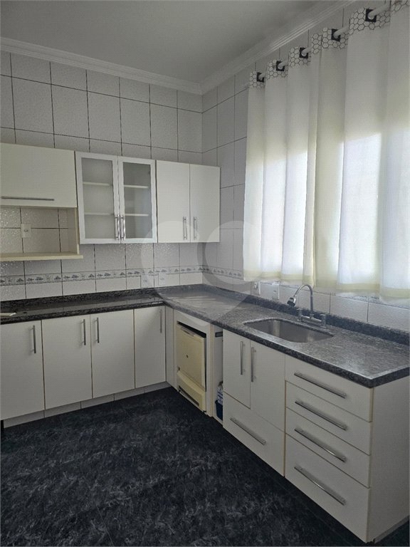 Casa à venda com 4 quartos, sendo 1 suíte, no condomínio Raizes, Paulínia - SP