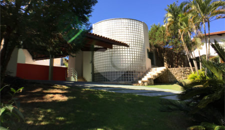 Casa à venda com 4 suítes no condomínio Estância Marambaia, Vinhedo - SP