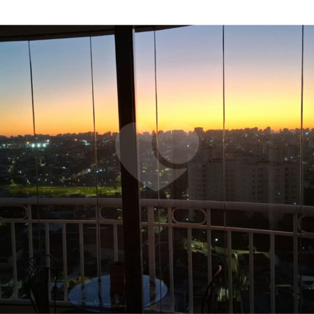 Apartamento na Vila Mascote | 1 dormitório | 1 vaga | Varanda