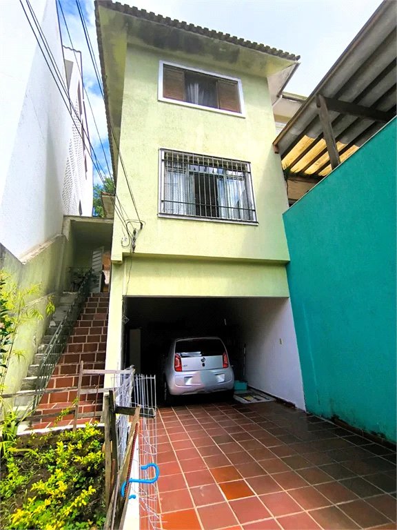 Sobrado à venda com 4 quartos, sendo 2 suítes, em Vila Morse, São Paulo, SP