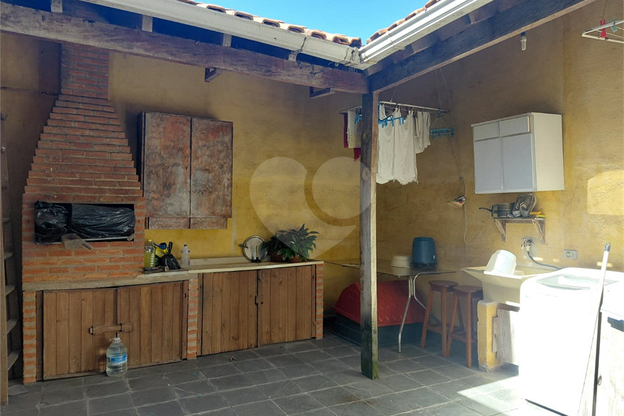 Sobrado à venda com 3 quartos, sendo 1 suíte,  em Tremembé, São Paulo, SP
