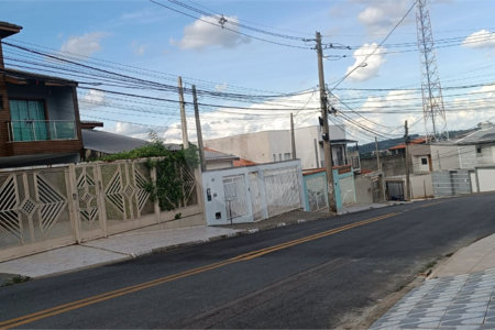 Casa à venda com 2 quartos, sendo 1 suíte, em Vila Domingues, Votorantim, SP