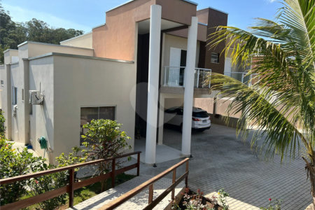 Casa à venda com 4 quartos, sendo 2 suítes,  no condomínio Parque da Fazenda Em Itatiba, Itatiba - SP
