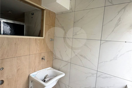 Casa para alugar com 2 quartos no condomínio Estrada do Preju, Itaquaquecetuba - SP