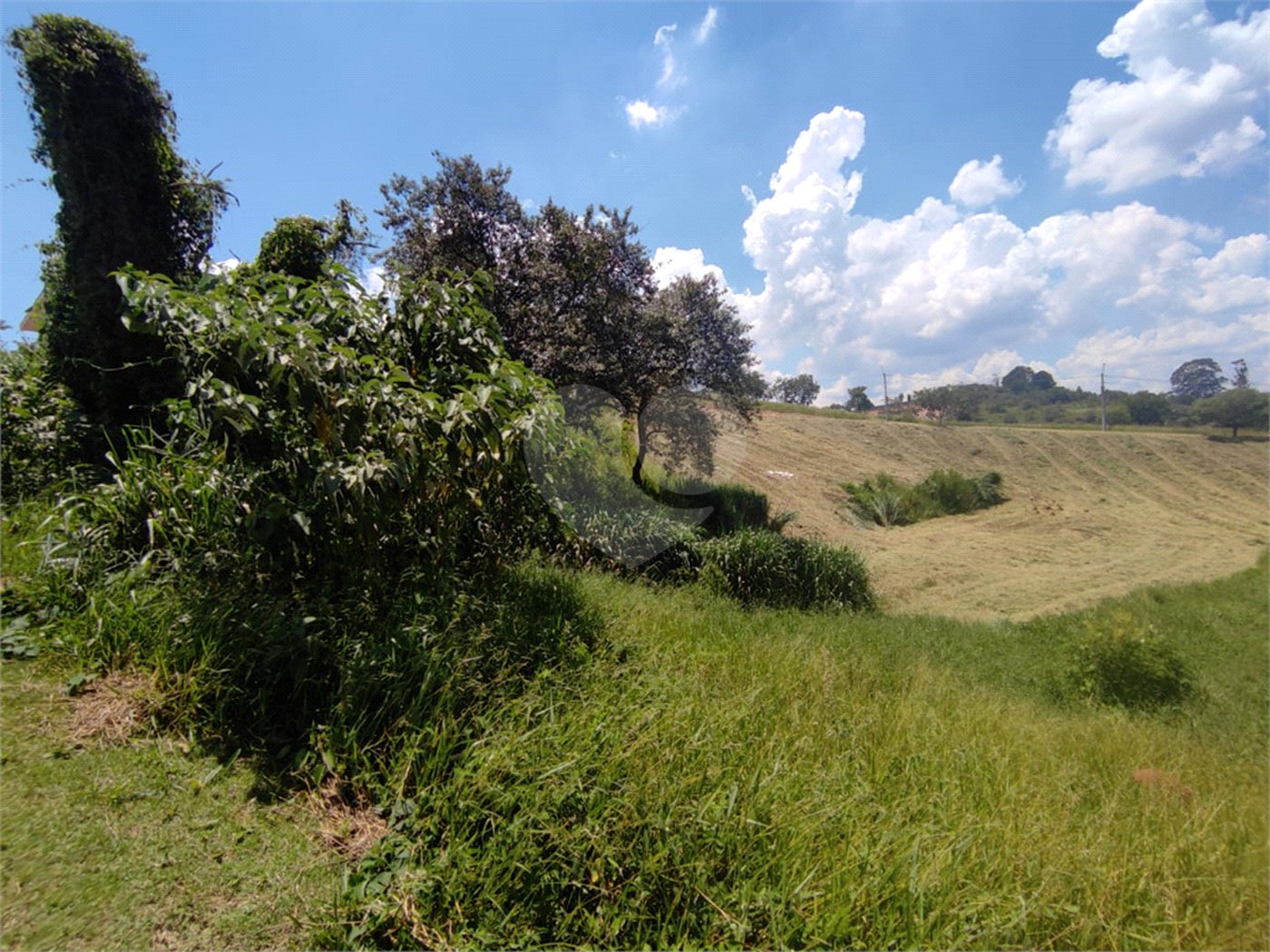 Terreno à venda no condomínio Terra Caxambu, Jundiaí - SP