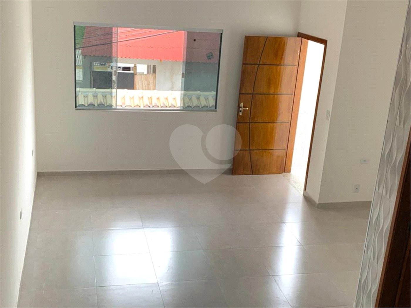 Sobrado à venda com 3 quartos, sendo 1 suíte, em Tremembé, São Paulo, SP
