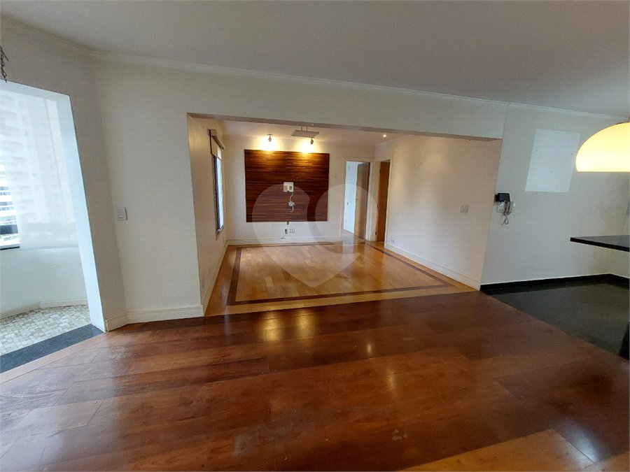 Apartamento à venda com 2 suítes em Vila Gertrudes, São Paulo, SP