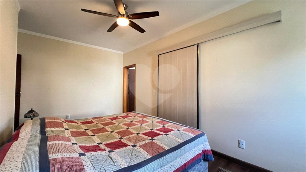 Casa à venda com 3 suítes no condomínio Haras Paineiras, Salto - SP