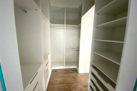 Casa à venda com 3 suítes no condomínio Portal das Tipuanas, Araraquara - SP