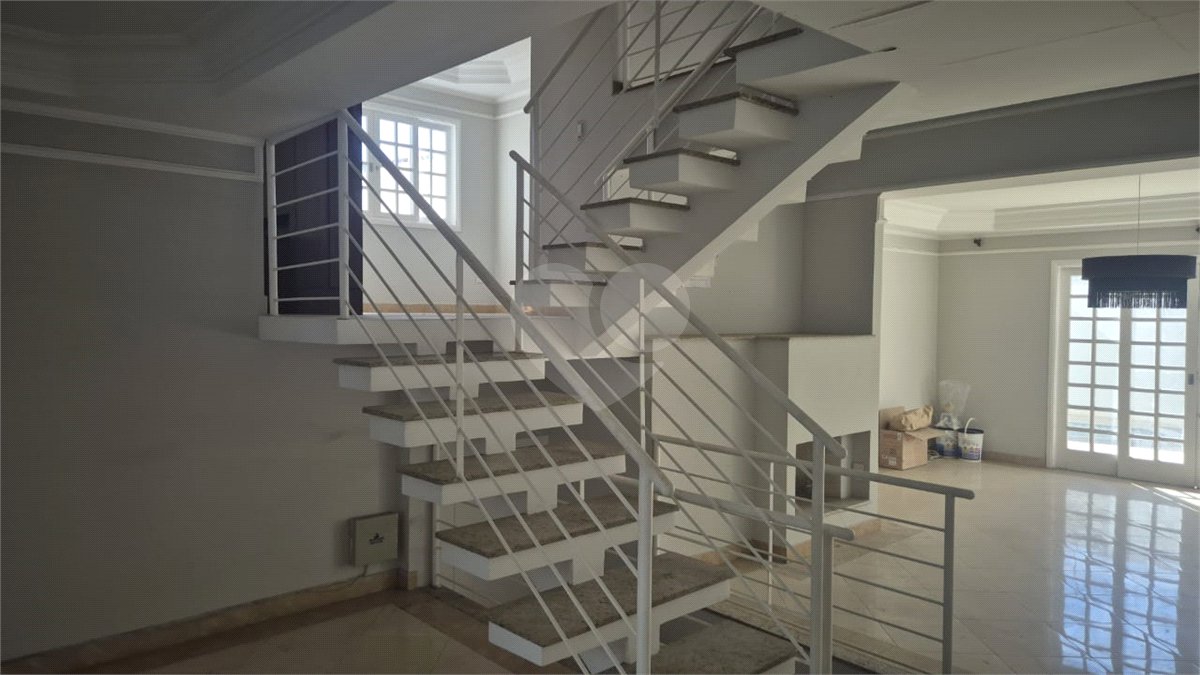 Sobrado à venda com 4 quartos, sendo 2 suítes, em Jardim Virginia Bianca, São Paulo, SP