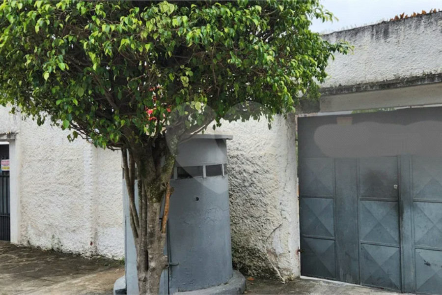 Vende-se Terreno no Jardim Aeroporto