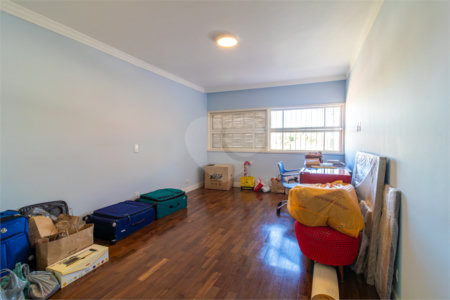 Casa à venda com 3 quartos, sendo 1 suíte, em Alto da Boa Vista, São Paulo, SP