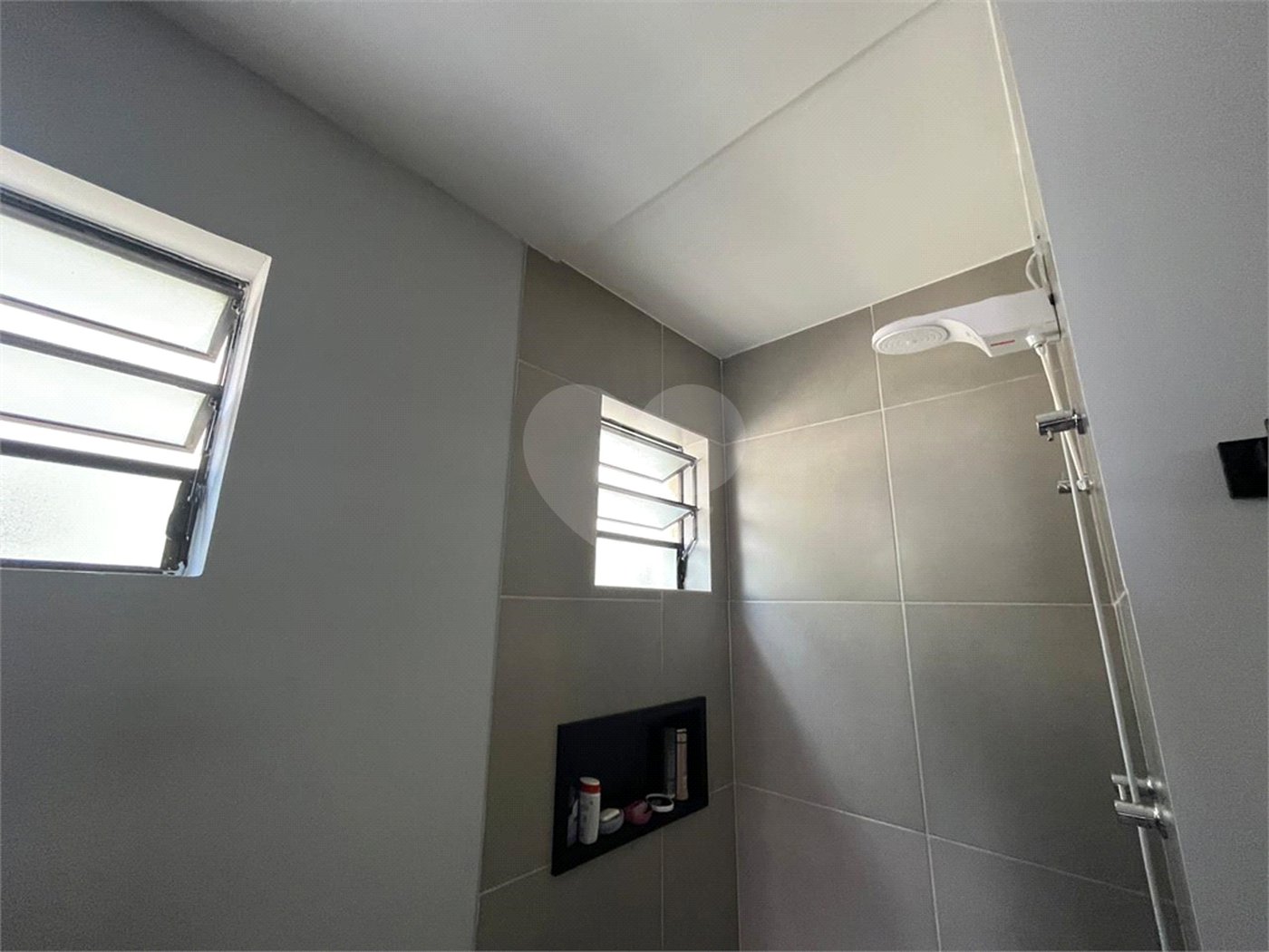 Sobrado à venda com 3 quartos, sendo 1 suíte, em Jardim das Vertentes, São Paulo, SP
